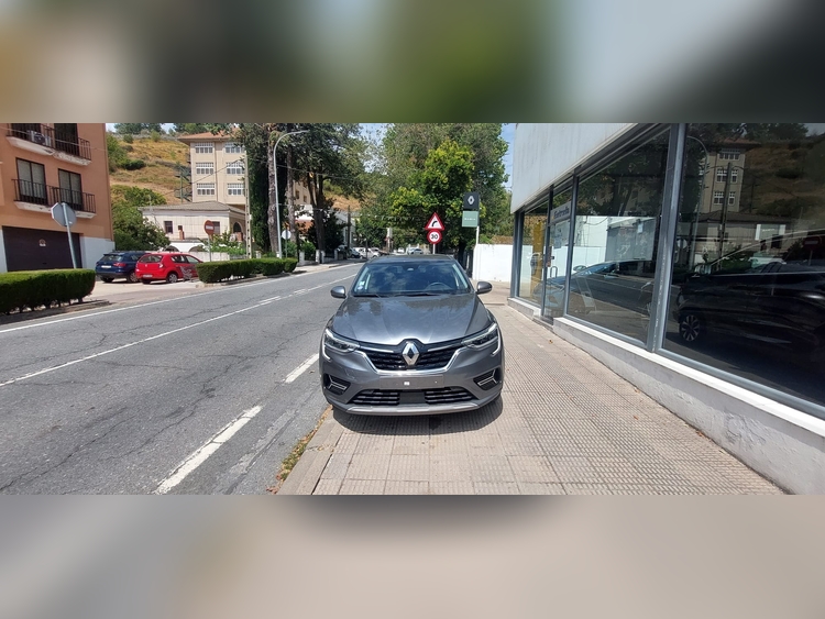 Renault Arkana 1.3 TCE 140CV foto 4